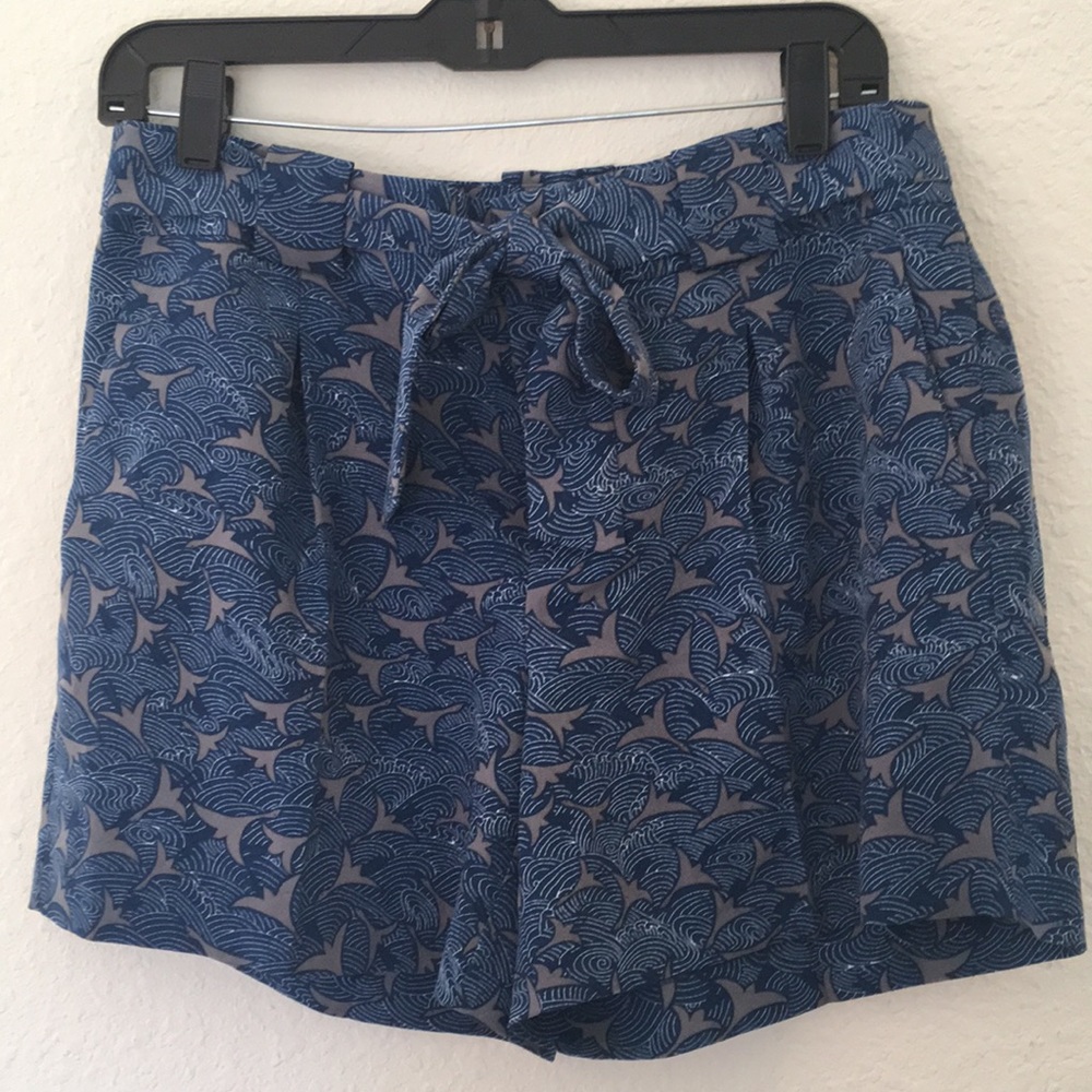 Banana Republic shirts blue and gray size 6